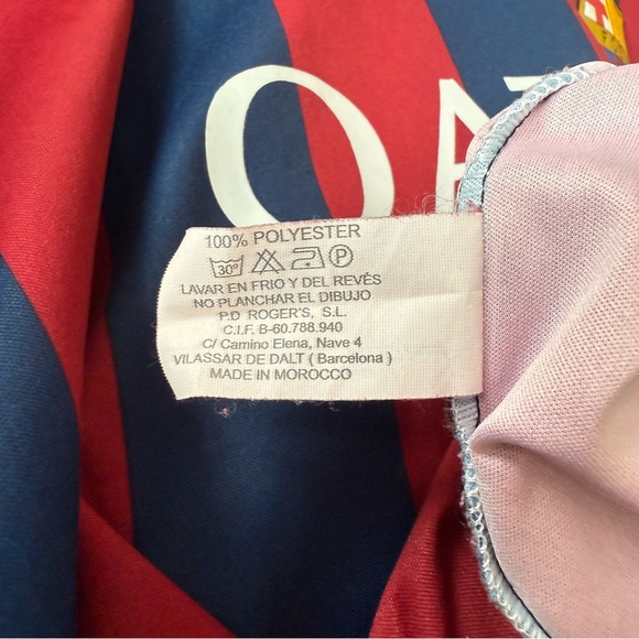 Official Messi Barcelona FCB Soccer Futball Jersey - Qatar Airways- Red and Blue - Picture 9 of 10